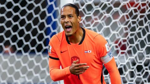 Oranje-aanvoerder Virgil van Dijk zorgt voor verbazing met 'extreem' gedrag: 'Waarom doet hij dat?'