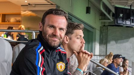 Juan Mata klopt aan bij Michael Essien en mag meetrainen bij FC Nordsjaelland