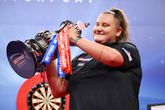 Beau Greaves won voor het tweede jaar op rij de Women's World Matchplay ©
Getty Images