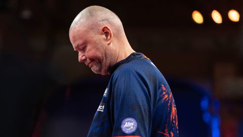 Pijnlijke conclusie over 'negatieve' topdarter Raymond van Barneveld: 'Dat vind ik jammer om te zien'