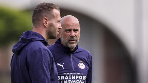 Peter Bosz inspireert PSV met video van sporticoon: 'Als je dat probeert te omschrijven...'