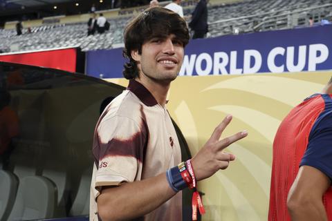 Hoopvol nieuws over toptennisser Carlos Alcaraz na spraakmakend bezoek aan WK-finale