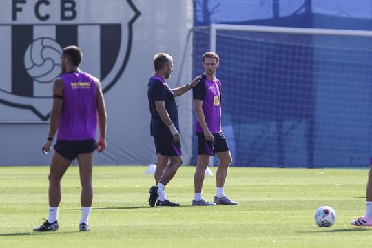 Frenkie de Jong in zonnetje gezet door FC Barcelona-spelers na nieuws Mikky Kiemeney
