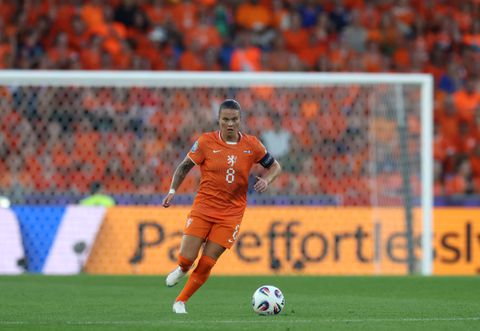 Nederlandse topspeelster flirt met trainerschap bij de mannen: 'Dat zou me heel leuk lijken'