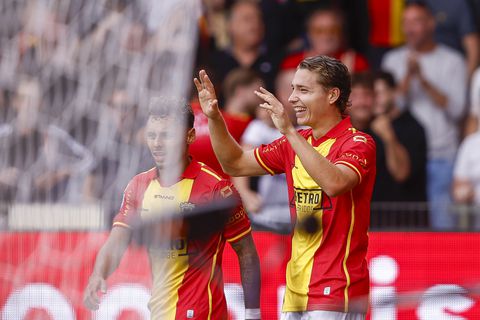 Eagles-uitblinker kijkt met dubbel gevoel terug op voetbalavontuur in Midden-Oosten: 'Ik merkte na een maand...'