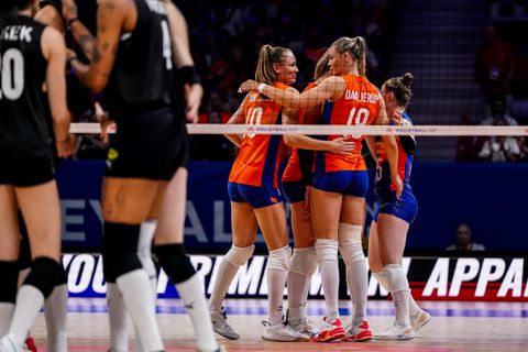 Nederlandse volleybalsters kennen ideale start van grote WK-droom in Thailand