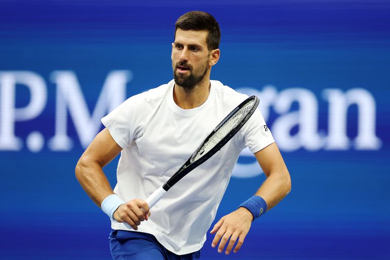 Toptennisser Novak Djokovic verrast vlak voor US Open met uitstapje buiten de baan