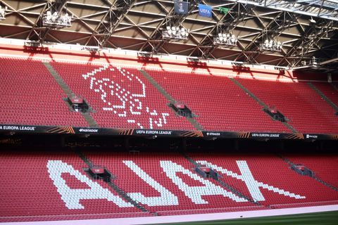 Voetbalfans staan stil bij dood van Lisa (17): Ajax organiseert eerbetoon na 'gruwelijke misdaad'