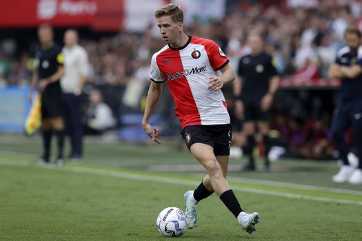 Feyenoord wint 'na moeilijke week' eindelijk weer: 'Dan is de opluchting groot'