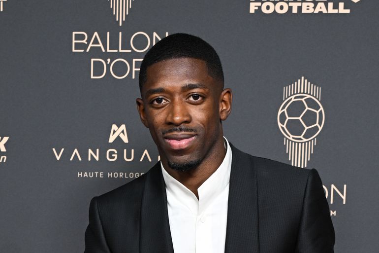 De tranen van Ousmane Dembélé na winnen Ballon d'Or: 'Zij zijn als een vader voor me'