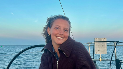 Voormalig wielerkampioen (18) deelt aangrijpend verhaal over zware strijd: 'Niet meer te genezen'