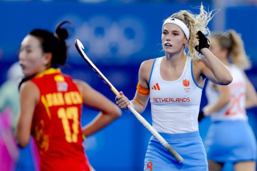 Gouden hockeyster Yibbi Jansen casht flink in India, maar er is ook iets raars: 'Dat moet zó zuur zijn'