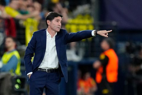 Toptrainer woest over merkwaardige wending in soap rond FC Barcelona: 'Compleet gebrek aan respect'