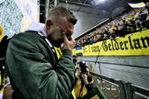 Guram Kashia in tranen richting het Vitesse-publiek bij zijn afscheid in 2018 © Getty Images