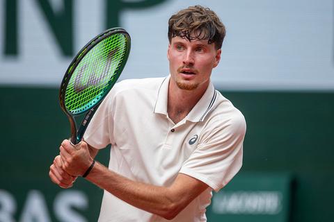 Emotionele Belgische tennisser moet pensioen nog even uitstellen: 'Feestje annuleren'