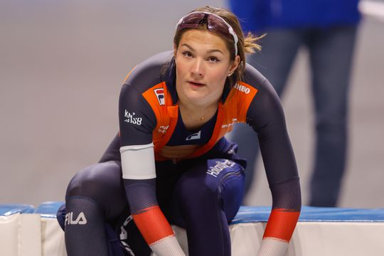 Jutta Leerdam beleeft pijnlijke 1000 meter; Angel Daleman en Antoinette Rijpma-de Jong stelen de show