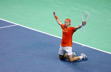 Samenvatting: Tallon Griekspoor bezorgt Nederland historie in Davis Cup Finals