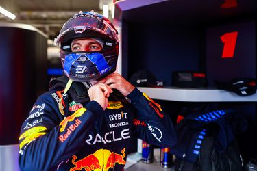 Problemen voor Max Verstappen tijdens eerste vrije training in spekglad Las Vegas