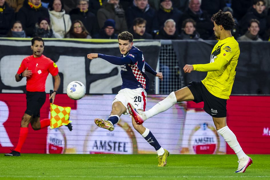 LIVE Eredivisie | Kwetsbaar PSV plots op voorsprong tegen NAC Breda: Guus Til scoort wéér