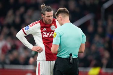 Dramatisch Ajax zorgt voor boze en cynische fans in Amsterdam na blamage in Eredivisie tegen Excelsior