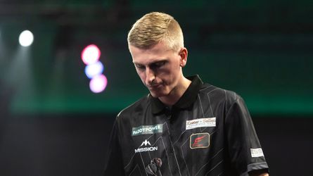 Toptalent Wessel Nijman (24) zet dramatische reeks Nederlanders op WK darts voort