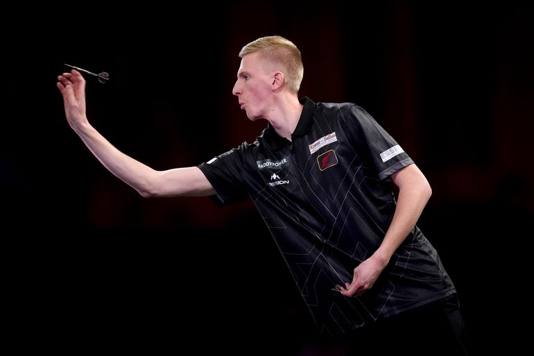 Wessel Nijman na 3-0-nederlaag tegen Joe Cullen op WK darts: 'Ging eigenlijk wel lekker vandaag'