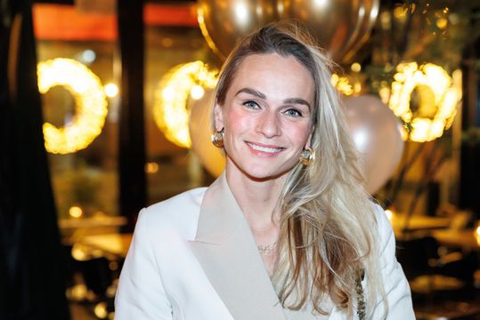 Voormalig topschaatsster Irene Schouten ontvangt bijzondere gast tijdens Olympische Winterspelen: 'Leukste bezoek'