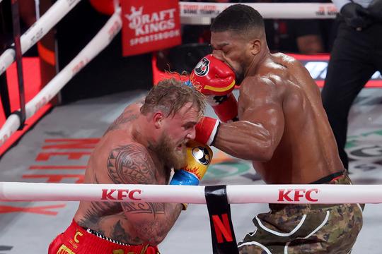 Onbegrip vanuit Nederland over gevecht Jake Paul - Anthony Joshua: 'Eigenlijk was het zeer onverantwoord'