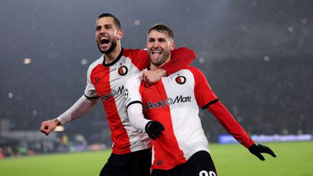 'Verliefde' Santiago Giménez doet geheimzinnig over toekomst bij Feyenoord