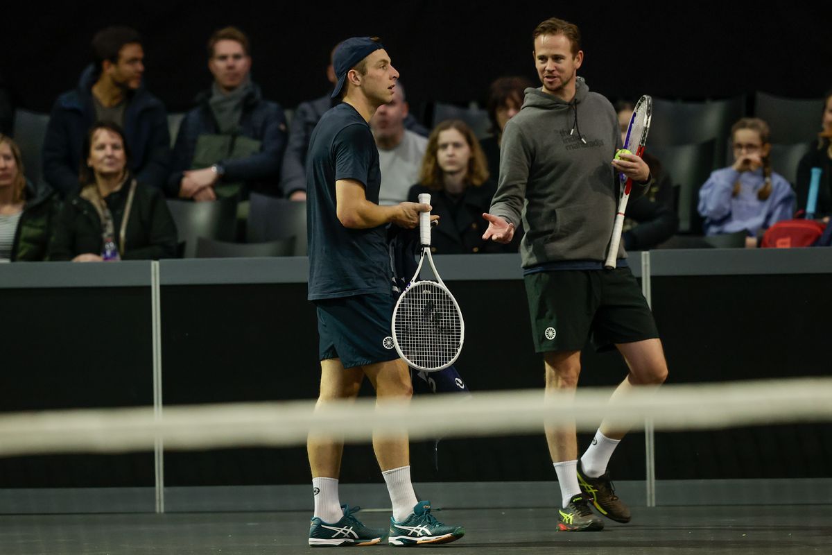 Toptennisser Tallon Griekspoor openhartig over zware breuk: 'Dat hebben we jaren weggelachen'