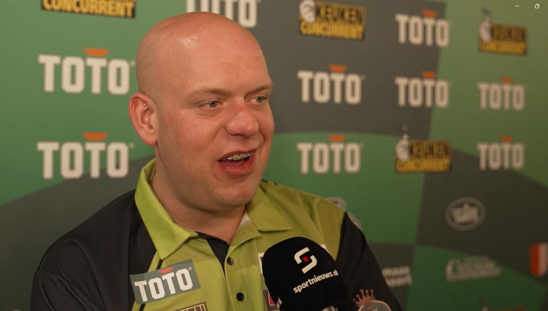 Michael van Gerwen moet lachen om tips Vincent van der Voort: 'Wel een