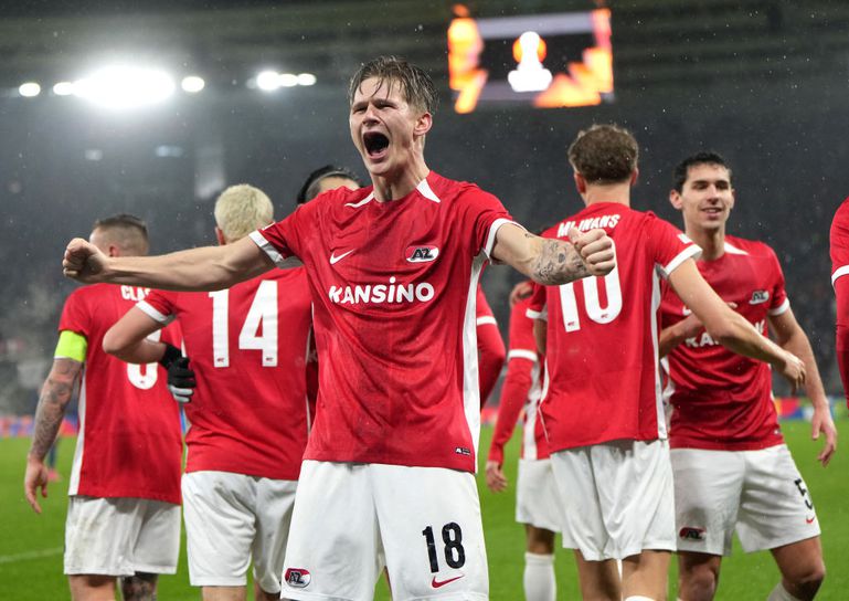 Perfecte week houdt aan voor Nederlands voetbal: AZ en FC Twente volgen PSV en Feyenoord met knappe zeges