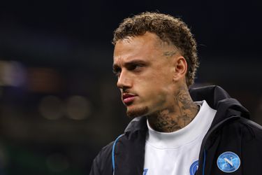 Noa Lang maakt wereldstad direct 'heet' richting aankomende transfer: 'Ik ben blij dat ik hier ben'