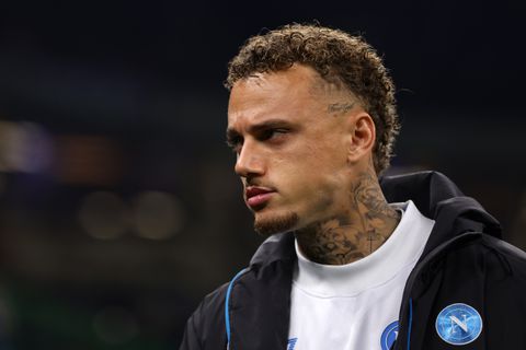 Noa Lang maakt wereldstad direct 'heet' richting aankomende transfer: 'Ik ben blij dat ik hier ben'