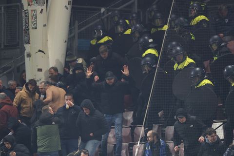 Gemeente Utrecht komt met duidelijke boodschap in statement over ingrijpen van ME bij FC Utrecht - Genk