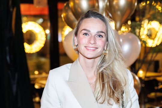 Ex-topschaatsster Irene Schouten zorgt voor sublieme prestatie in andere sport: Joy Beune onder de indruk