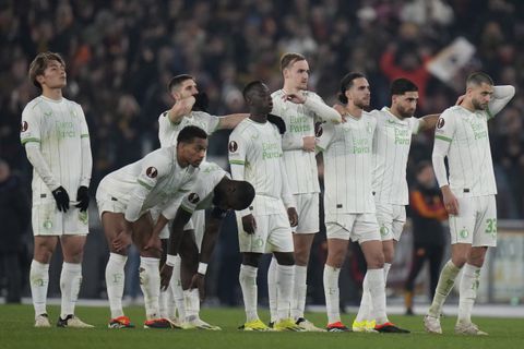 Oud-teammanager waarschuwt Feyenoord voor zondag tegen Almere City: 'Totaal andere ambiance'