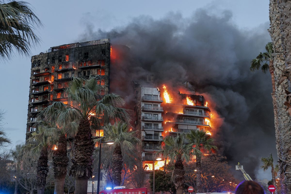 Twee wedstrijden in Spanje uitgesteld na flatbrand in Valencia, clubs tonen medeleven