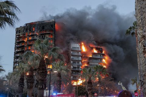 Twee wedstrijden in Spanje uitgesteld na flatbrand in Valencia, clubs tonen medeleven