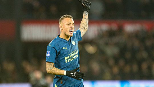 Noa Lang haalt uit naar oude club: 'Het is gewoon allemaal toxisch daar'