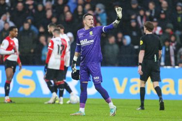 Etienne Vaessen, keeper van RKC, toch niet geschorst voor 'onterechte' rode kaart tegen Feyenoord