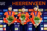 Marrit Fledderus tussen Femke Kok (l) en Antoinette Rijpma - de Jong. © Pro Shots
