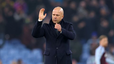 Opvallend nieuws voor Arne Slot en Liverpool vanuit de Britse media: 'Het is voorbij'