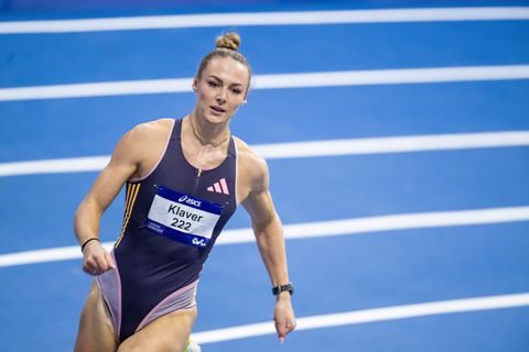 Balende Lieke Klaver maakt status waar en treedt in voetsporen Femke Bol op NK indoor