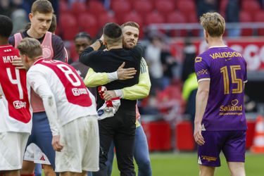 Ajax-trainer Francesco Farioli wijst op 'extra bijzondere prestatie' na zege op Go Ahead Eagles
