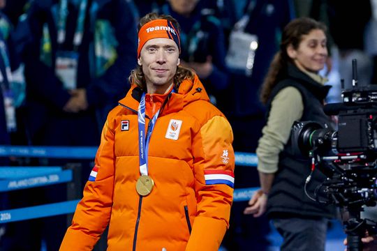 Schaatskampioen Jorrit Bergsma (40) gaat terug in de tijd en geniet volop van zijn oude beroep