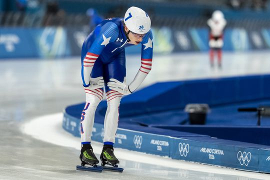 Fenomeen Jordan Stolz richt zich in boodschap tot Nederlandse schaatsfans: 'Ik hou van ze'