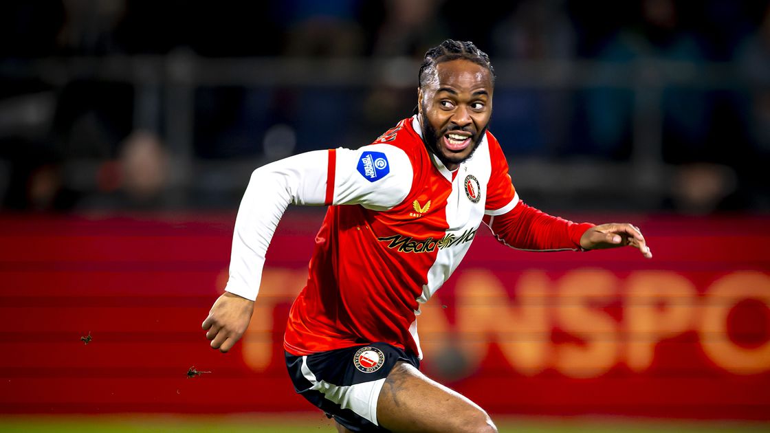 Voetbalicoon Rafael van der Vaart snoeihard voor Feyenoord-aanwinst: 'Dan komt hij niet eens bij Koz