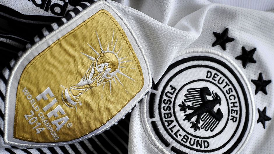 Duitse bond erkent dat Nike 'aanzienlijk' meer geld bood dan Adidas