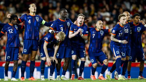 Dapper Oranje sneuvelt na penalty's in Nations League na zenuwslopend tweeluik met Europees kampioen Spanje